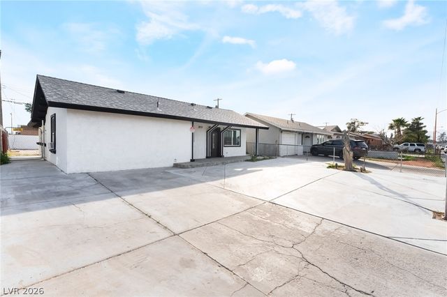 3215 Dillon Avenue, North Las Vegas, NV 89030