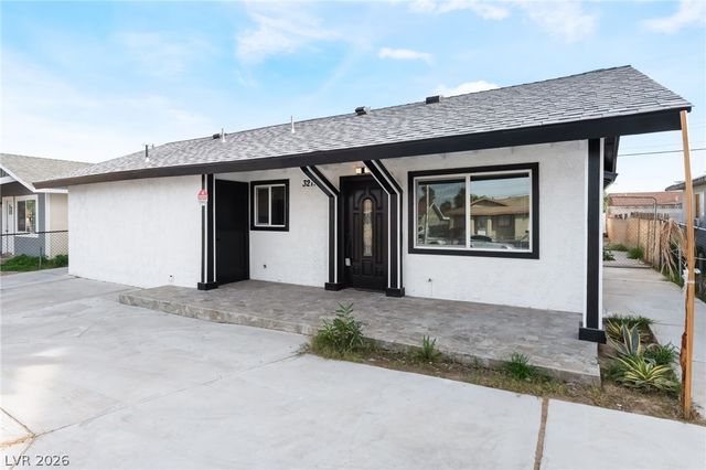 3215 Dillon Avenue, North Las Vegas, NV 89030