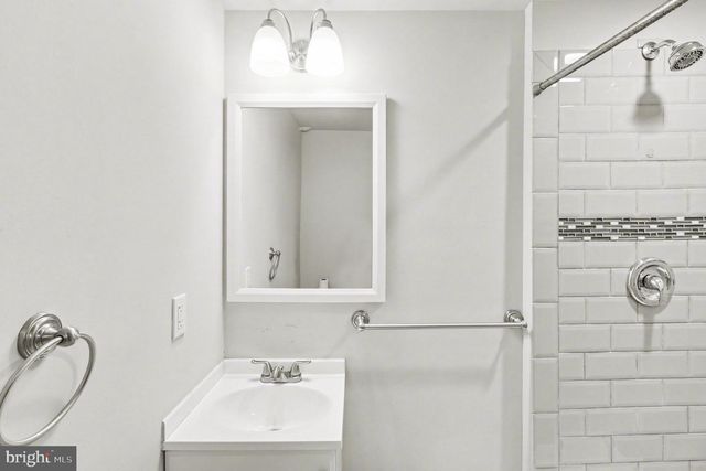 511 EAST AVE, Glenside, PA 19038