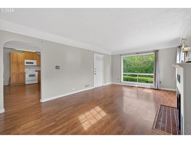 19100 Sw BLANTON St, Beaverton, OR 97078