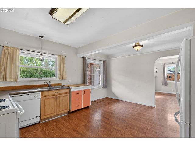 19100 Sw BLANTON St, Beaverton, OR 97078