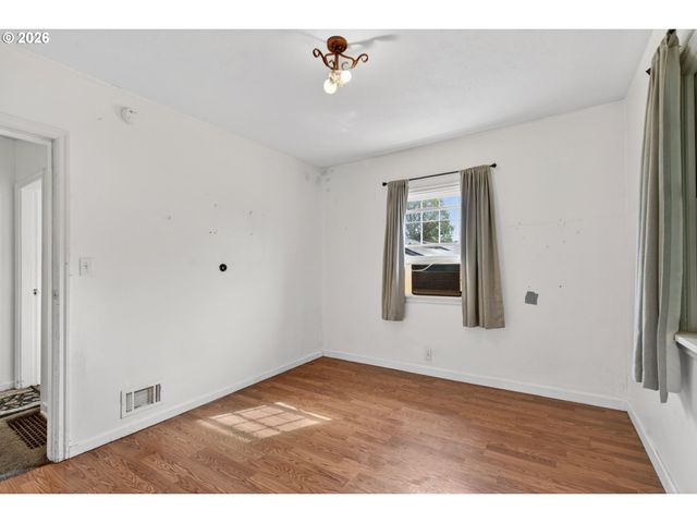 19100 Sw BLANTON St, Beaverton, OR 97078