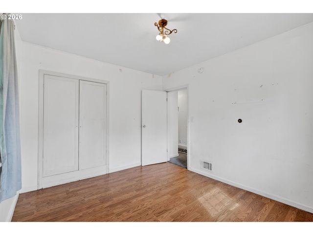 19100 Sw BLANTON St, Beaverton, OR 97078