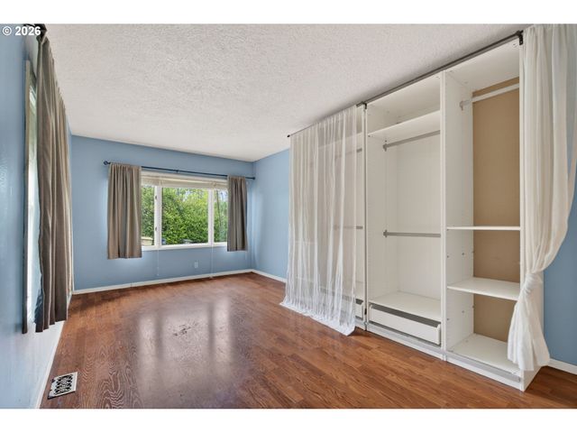 19100 Sw BLANTON St, Beaverton, OR 97078