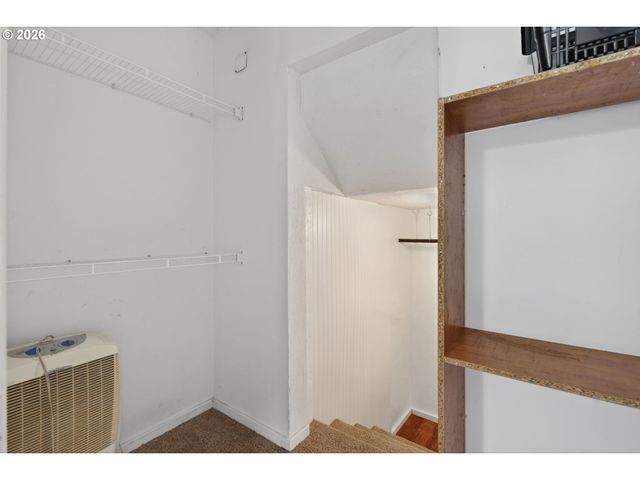 19100 Sw BLANTON St, Beaverton, OR 97078