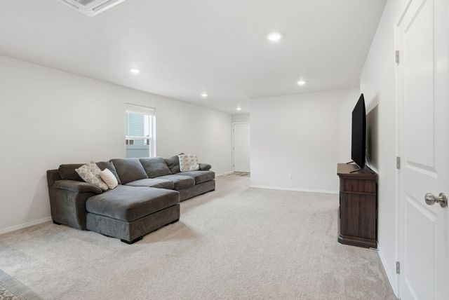 4527 W Connaught Ave, Spokane, WA 99208