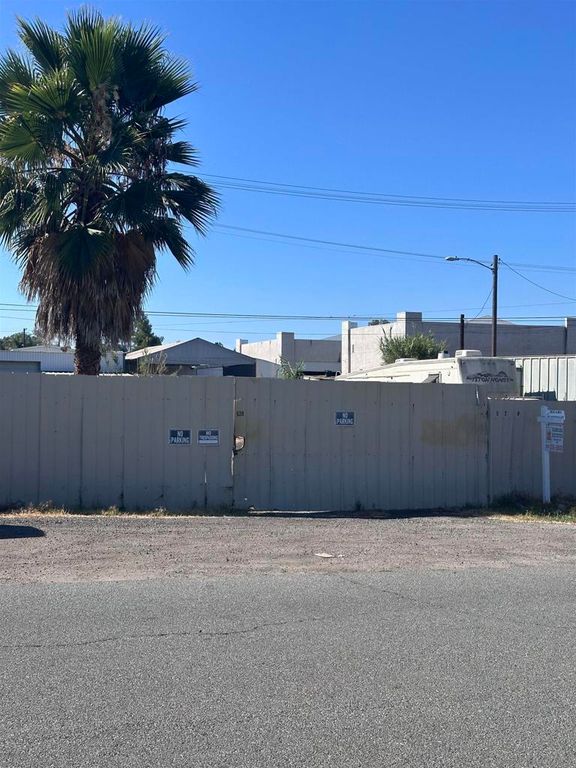 B Street, Ramona, CA 92065 — exterior