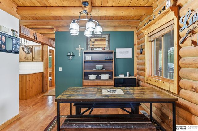 8616 Emerson Road, Plattsmouth, NE 68048