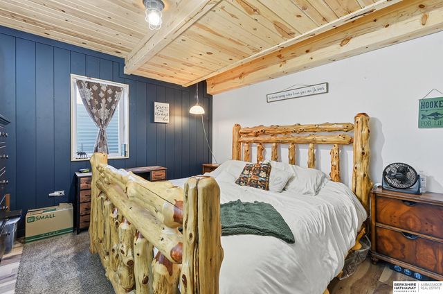 8616 Emerson Road, Plattsmouth, NE 68048