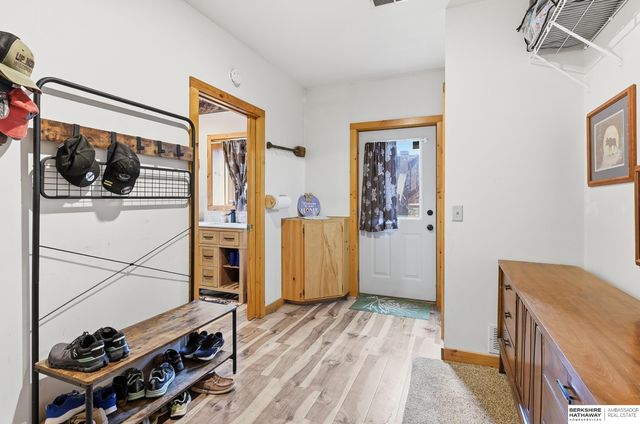 8616 Emerson Road, Plattsmouth, NE 68048