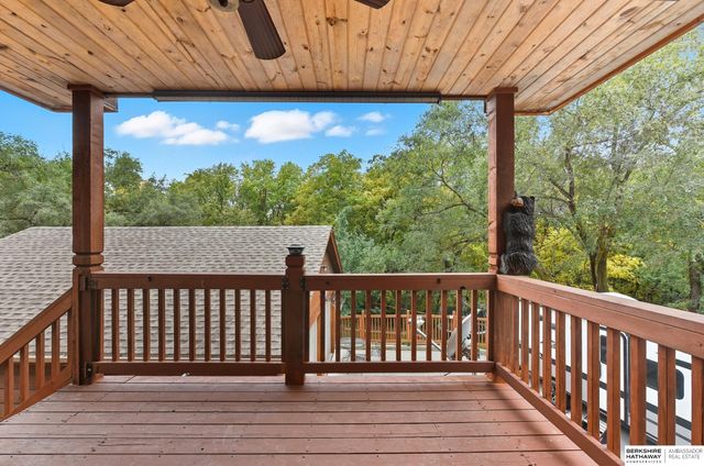 8616 Emerson Road, Plattsmouth, NE 68048