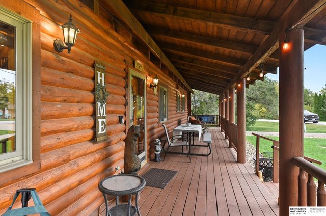 8616 Emerson Road, Plattsmouth, NE 68048