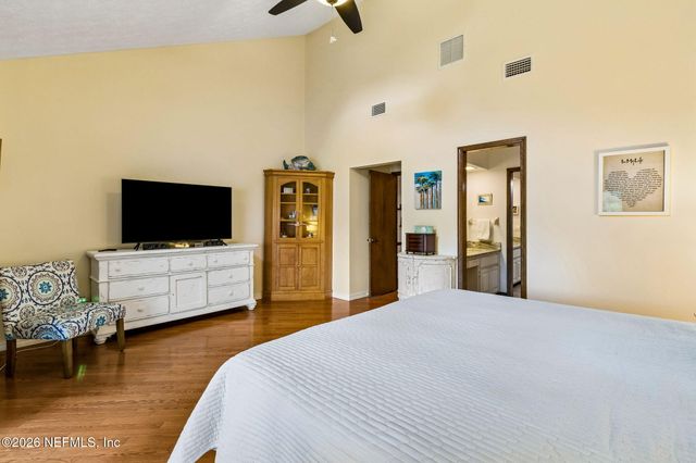 2003 SEMINOLE Road 2003, Atlantic Beach, FL 32233