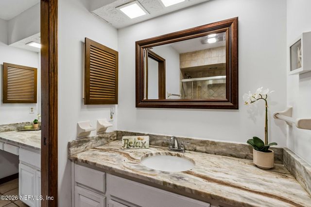 2003 SEMINOLE Road 2003, Atlantic Beach, FL 32233