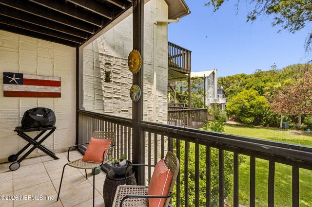 2003 SEMINOLE Road 2003, Atlantic Beach, FL 32233