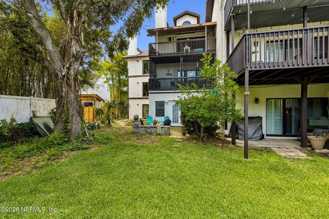 2003 SEMINOLE Road 2003, Atlantic Beach, FL 32233
