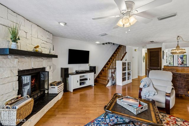 2003 SEMINOLE Road 2003, Atlantic Beach, FL 32233