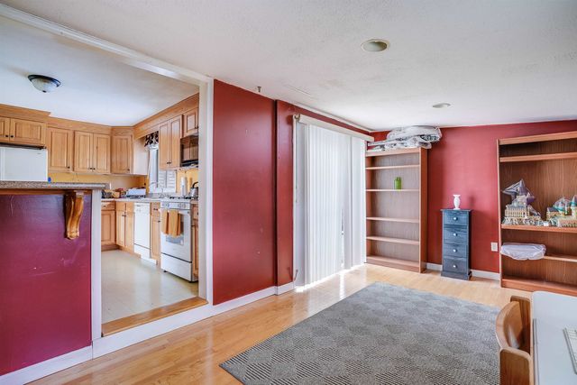 14 St Marys Lane, Salem, NH 03079