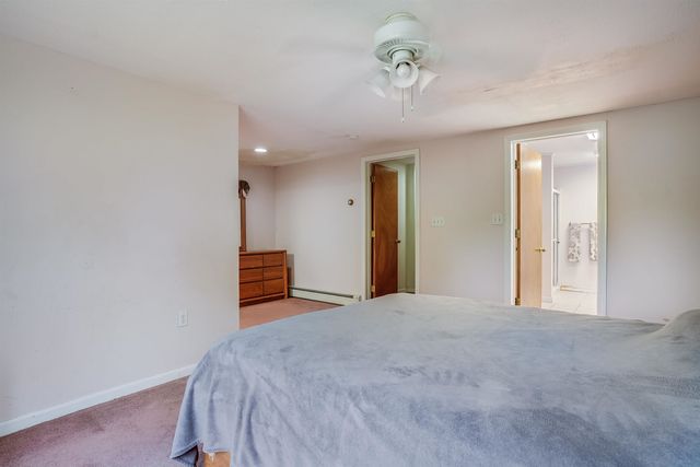 14 St Marys Lane, Salem, NH 03079
