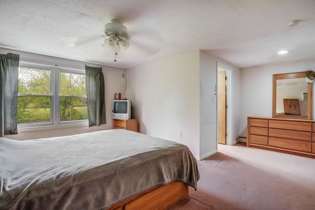 14 St Marys Lane, Salem, NH 03079