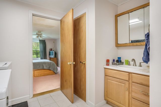14 St Marys Lane, Salem, NH 03079