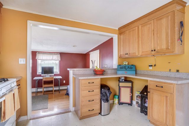 14 St Marys Lane, Salem, NH 03079