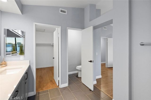 13455 IVANPAH Road, Apple Valley, CA 92308