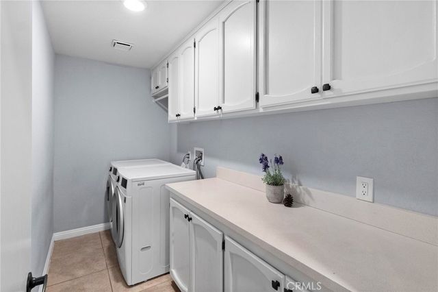 13455 IVANPAH Road, Apple Valley, CA 92308