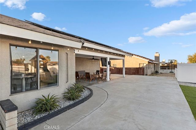 13455 IVANPAH Road, Apple Valley, CA 92308