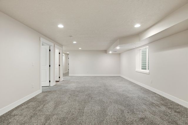 6129 N Howard St, Spokane, WA 99205