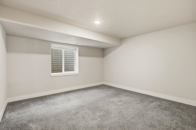 6129 N Howard St, Spokane, WA 99205