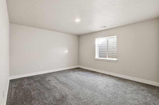 6129 N Howard St, Spokane, WA 99205