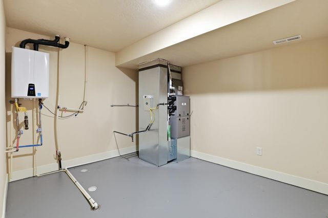 6129 N Howard St, Spokane, WA 99205