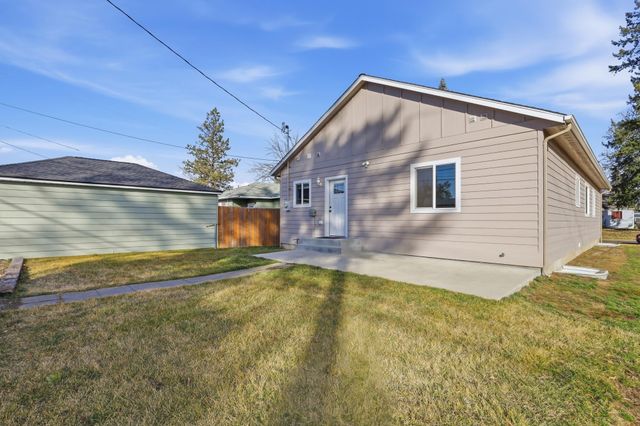 6129 N Howard St, Spokane, WA 99205