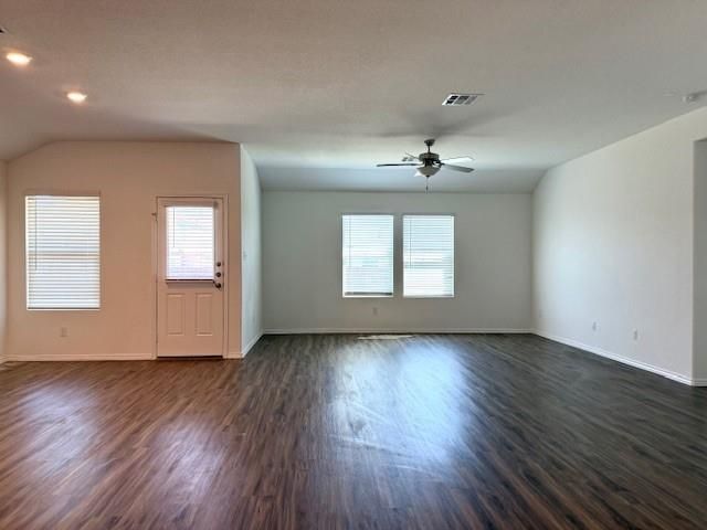 108 Bear Oak ST, Hutto, TX 78634