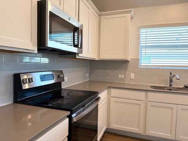108 Bear Oak ST, Hutto, TX 78634