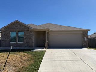 108 Bear Oak ST, Hutto, TX 78634