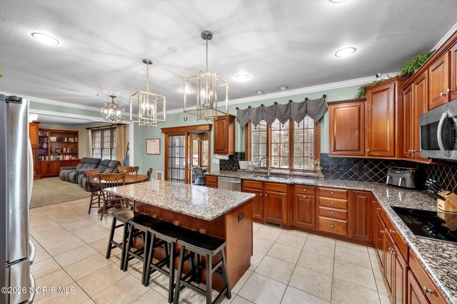 6052 Windy Ridge Lane, Sylvania, OH 43560