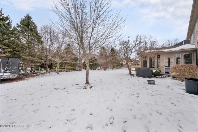 6052 Windy Ridge Lane, Sylvania, OH 43560