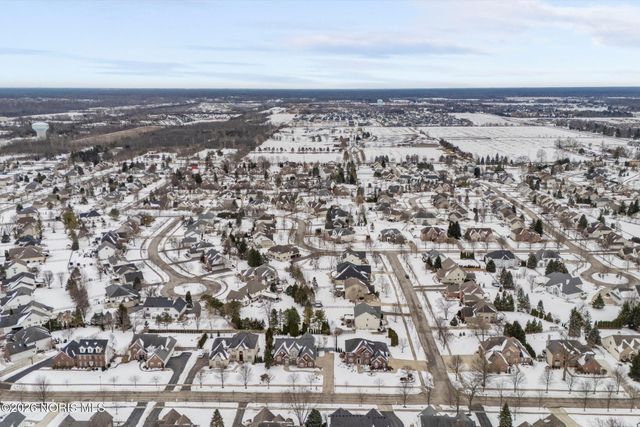 6052 Windy Ridge Lane, Sylvania, OH 43560