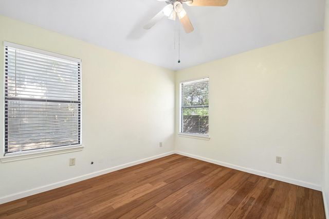 1801 Twisted Oak DR, Leander, TX 78641