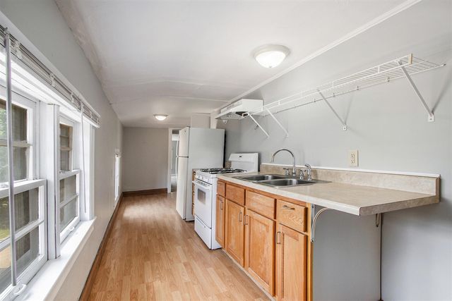 127 Elm Street, Kalamazoo, MI 49007