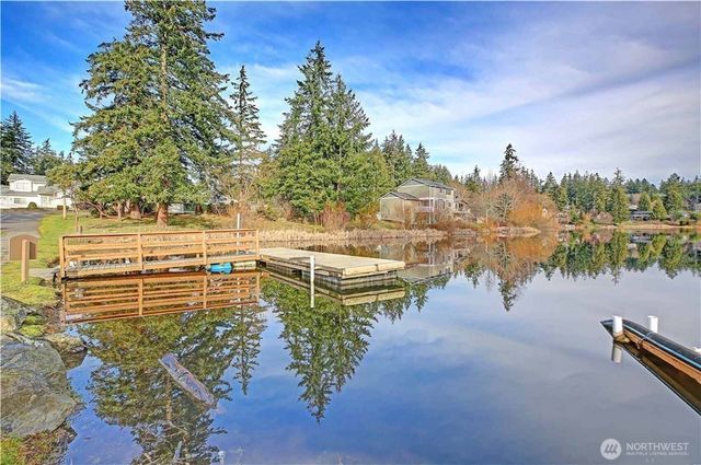 310 Prestwick Drive, Camano Island, WA 98282
