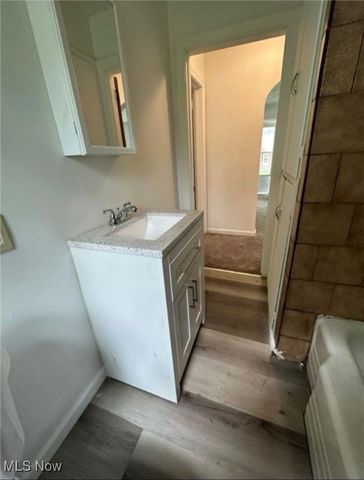 1257 Greenwood Avenue, Akron, OH 44320