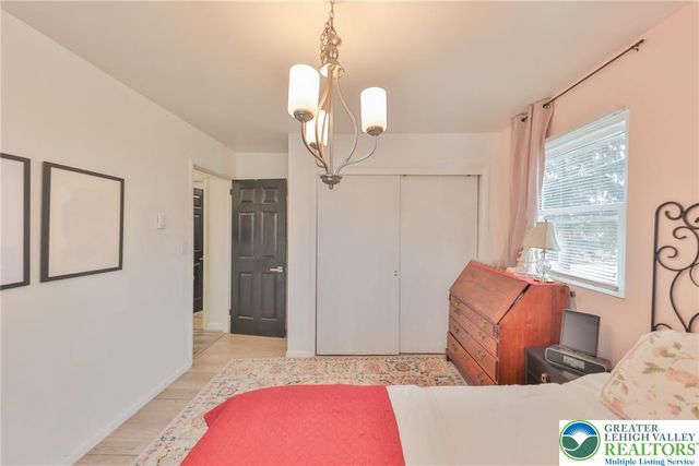 422 Belvidere Street, Nazareth Boro, PA 18064