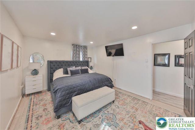 422 Belvidere Street, Nazareth Boro, PA 18064