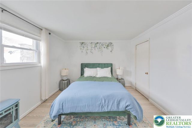 422 Belvidere Street, Nazareth Boro, PA 18064