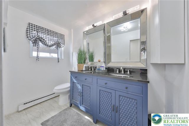 422 Belvidere Street, Nazareth Boro, PA 18064