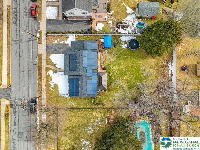 422 Belvidere Street, Nazareth Boro, PA 18064