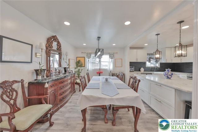 422 Belvidere Street, Nazareth Boro, PA 18064